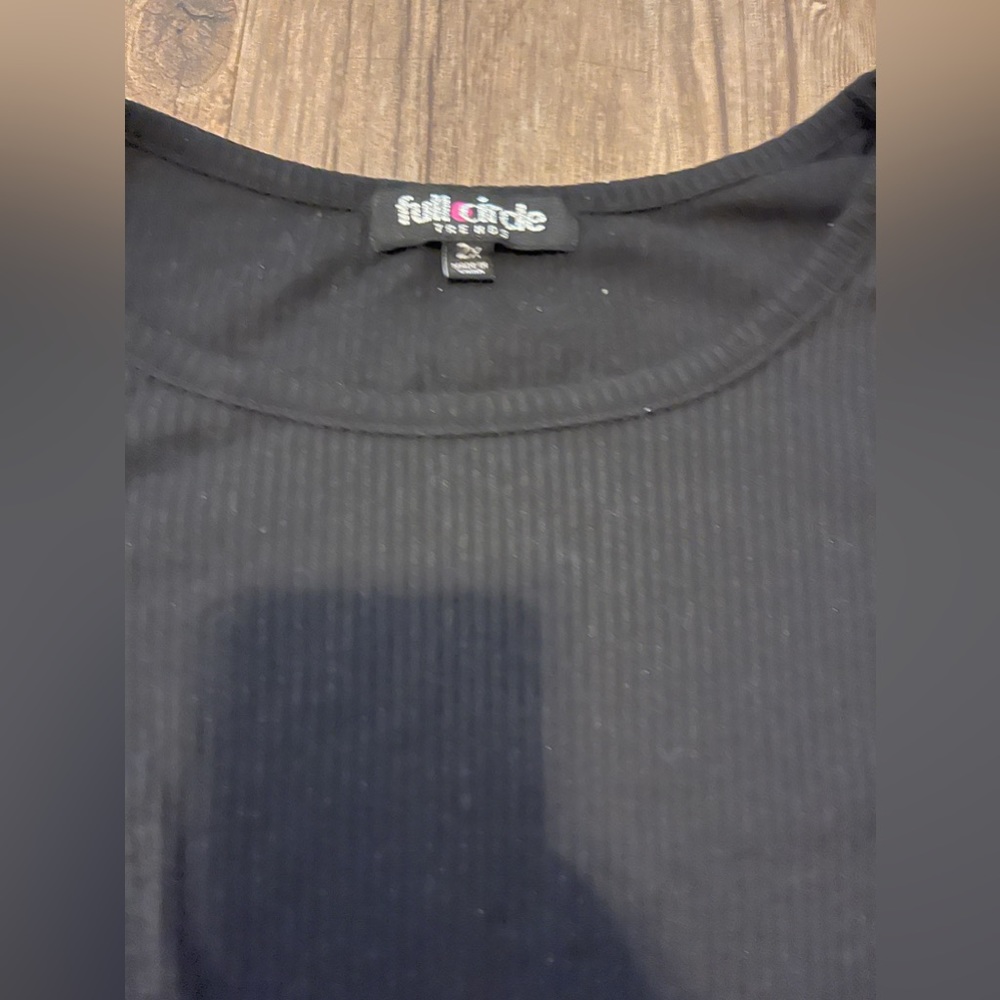 Black Rutched Top - Picture 3 of 4